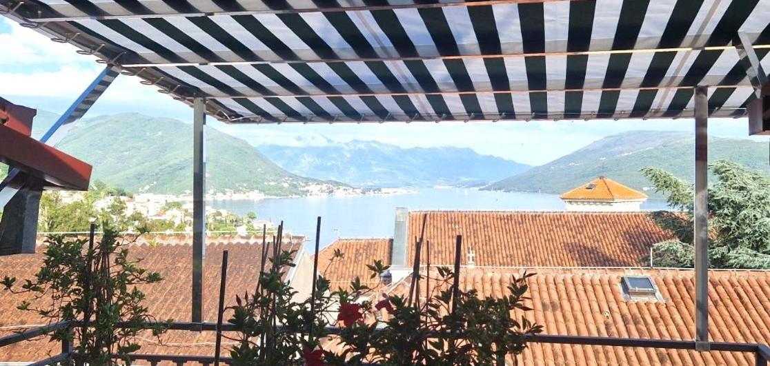 Stari Grad 3*